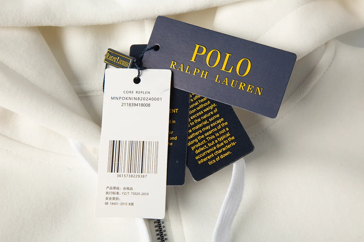 P260 White background picture [Evergreen for all seasons] Style number: 26201# (on sale all year round) Color: black and white / black and red / navy white / saffron / off-white / matte pink / light blue / yellow / dark gray Size: S to XL - Ralph Lauren/Ralph Lauren 26SS new four seasons classic basic three-dimensional Malaysia LOGO-No. 3 armband solid color long-sleeved zipper cardigan sweatshirt - 380g double-sided cotton heavy fabric✅ - The original version has the same 7.5CM widened thread processing✅ - Three-dimensional Malaysian embroidery Customized brand pentagonal POLO zipper ✅ - Ralph Lauren classic Malaysian logo Polo｜Unlock the British retro sports style RL classic style for all seasons The fit is loose and can be easily controlled by both men and women Simple Clean and versatile 1.2cm retro original color hook silk drawstring Full of details Use 380 grams of heavy double-sided cotton to create a tall and straight silhouette The iconic Malaysian embroidery logo interprets American origin. The solid color system can easily control formal and casual scenes.